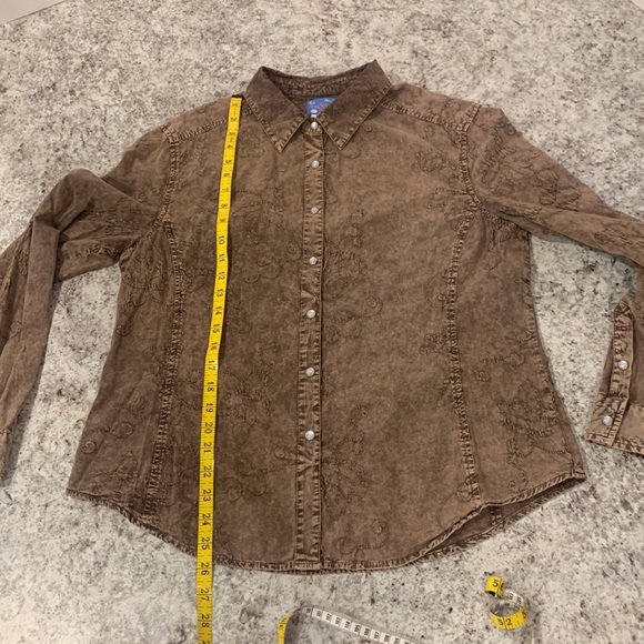 Vintage top 100% cotton women’s size medium western/ boho long sleeve button up - Picture 15 of 16